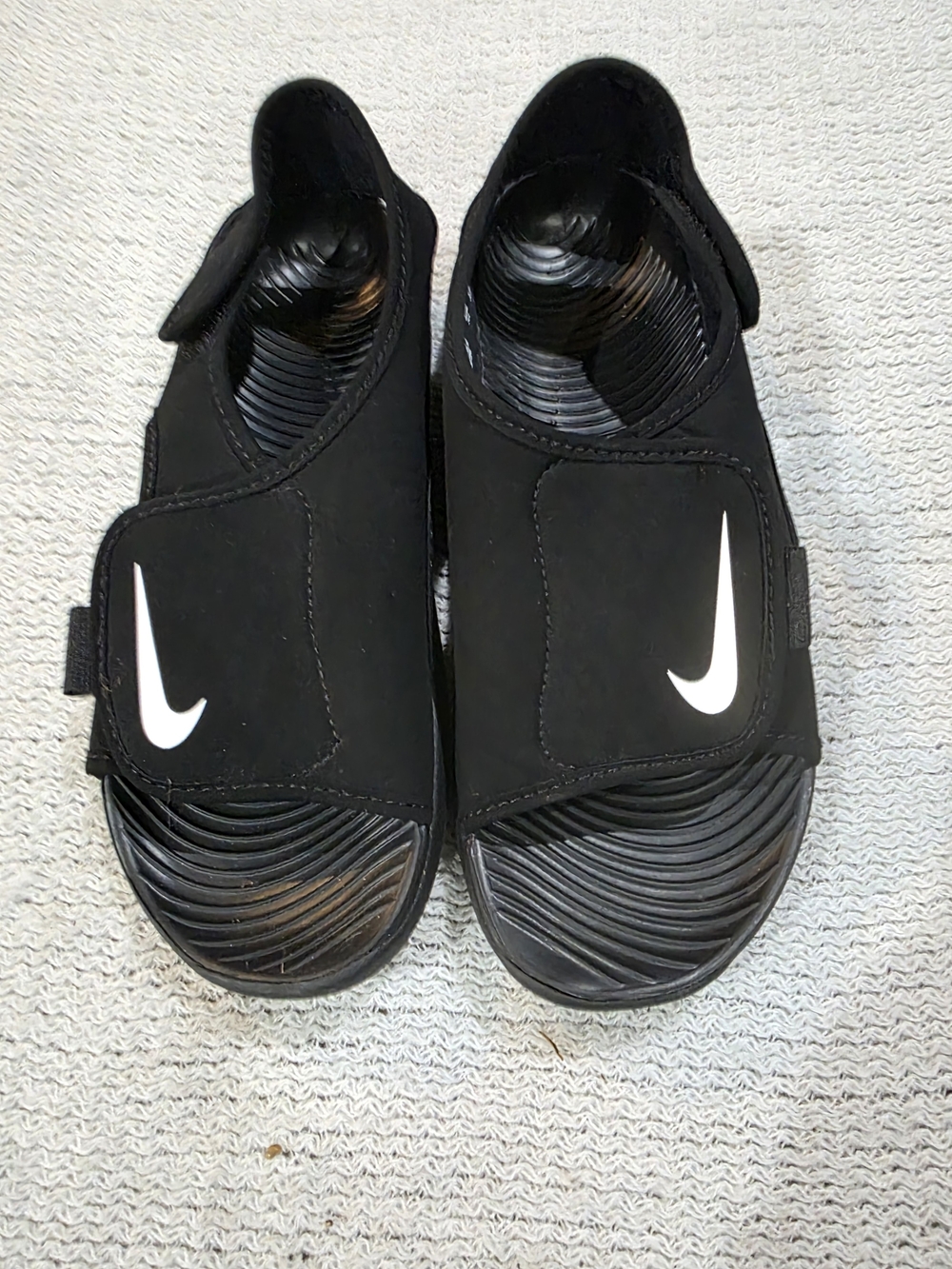 Nike Kids' Sunray Black Slide Sandals with White Swoosh-3Y